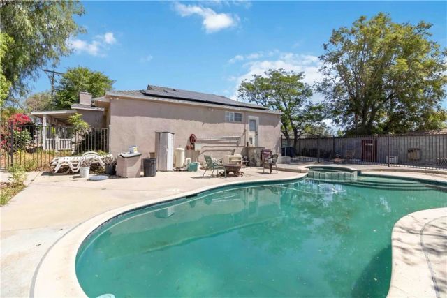 10457 Variel Avenue, Chatsworth, CA 91311