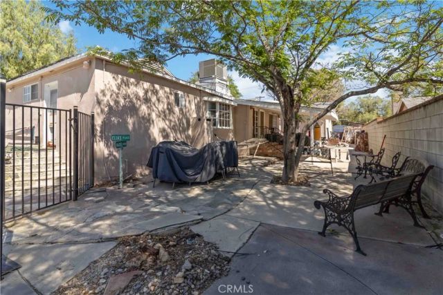 10457 Variel Avenue, Chatsworth, CA 91311