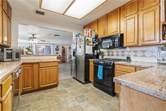 10457 Variel Avenue, Chatsworth, CA 91311