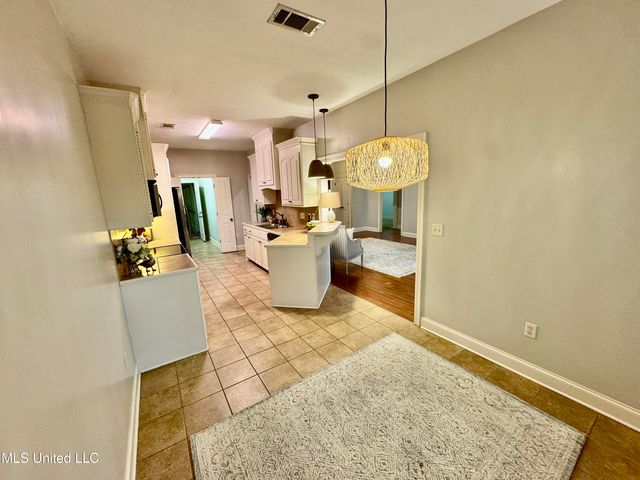 508 Oakleigh Place, Brandon, MS 39047