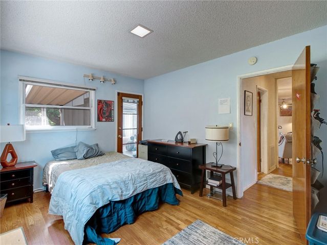 5390 Stillwater Drive, Los Angeles, CA 90008