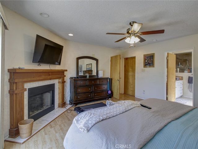 5390 Stillwater Drive, Los Angeles, CA 90008