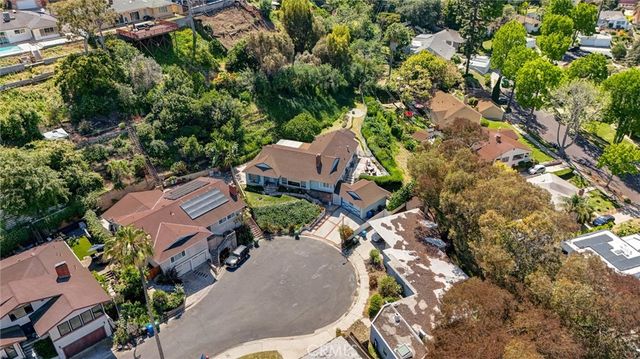 5390 Stillwater Drive, Los Angeles, CA 90008