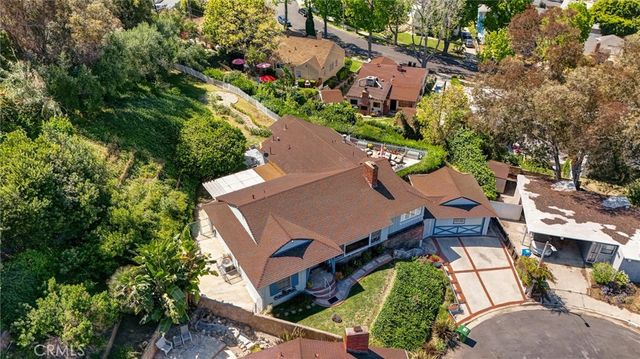 5390 Stillwater Drive, Los Angeles, CA 90008