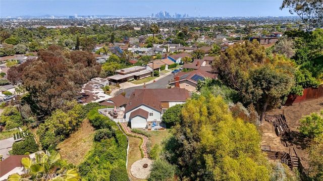 5390 Stillwater Drive, Los Angeles, CA 90008