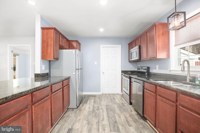 107 WINEWOOD DR, Locust Grove, VA 22508