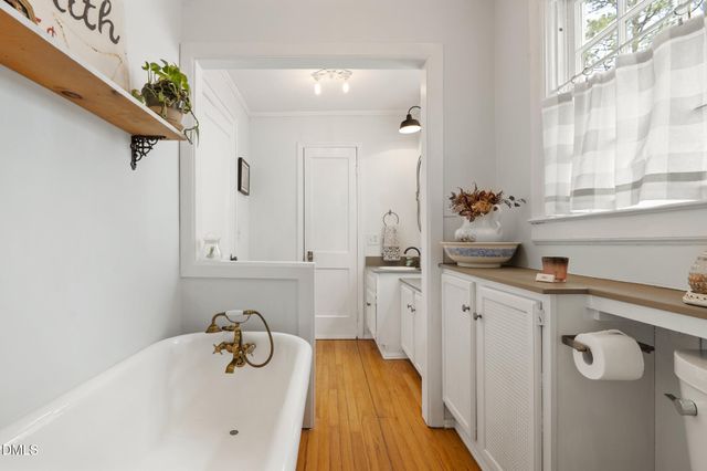 816 Nc Highway 751, Apex, NC 27523