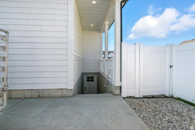 590 S 400 E, Hyrum, UT 84319