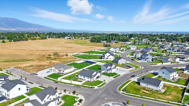 590 S 400 E, Hyrum, UT 84319