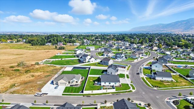 590 S 400 E, Hyrum, UT 84319