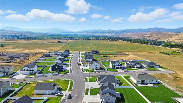 590 S 400 E, Hyrum, UT 84319