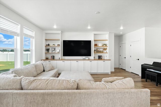 590 S 400 E, Hyrum, UT 84319