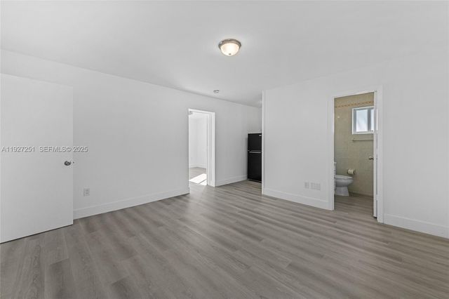 9864 SW 26th Ter, Miami, FL 33165