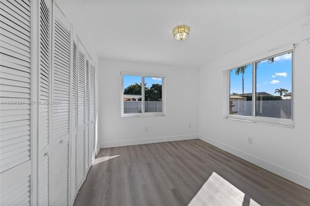 9864 SW 26th Ter, Miami, FL 33165