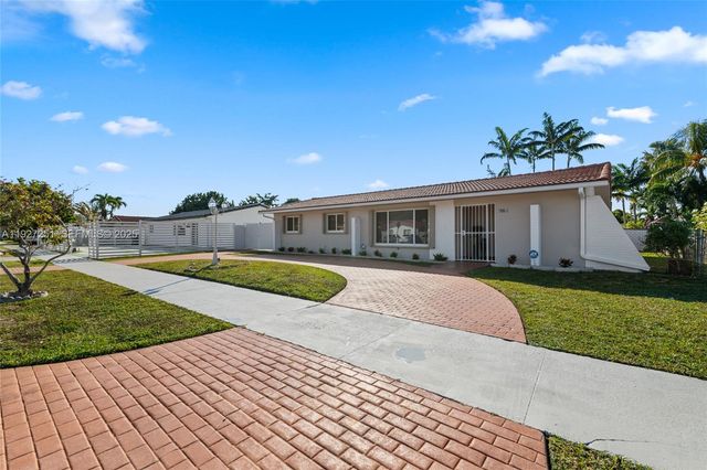 9864 SW 26th Ter, Miami, FL 33165