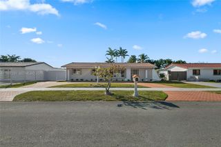 9864 SW 26th Ter, Miami, FL 33165