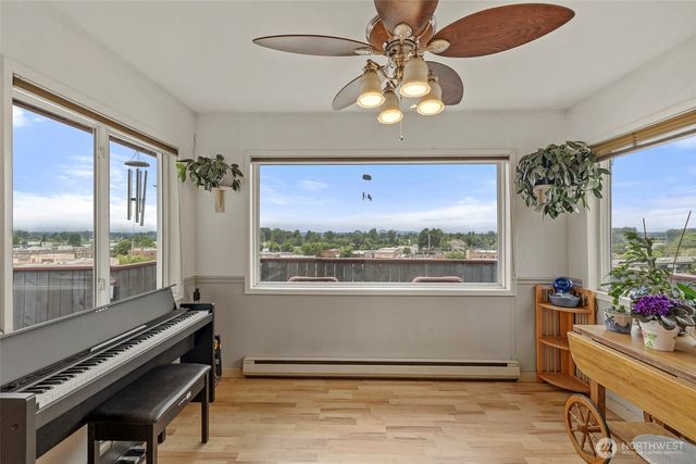 303 S 5th Street, Mount Vernon, WA 98274