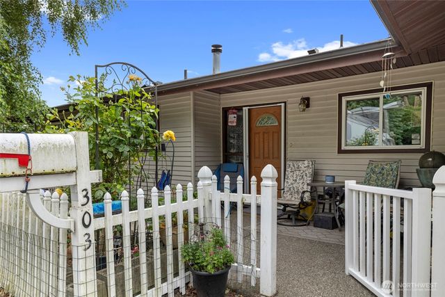 303 S 5th Street, Mount Vernon, WA 98274