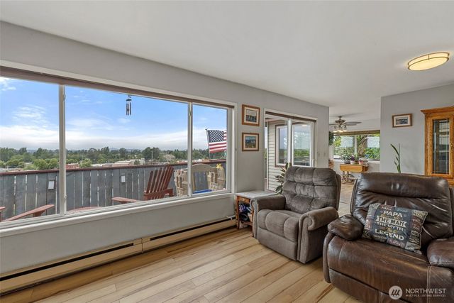 303 S 5th Street, Mount Vernon, WA 98274