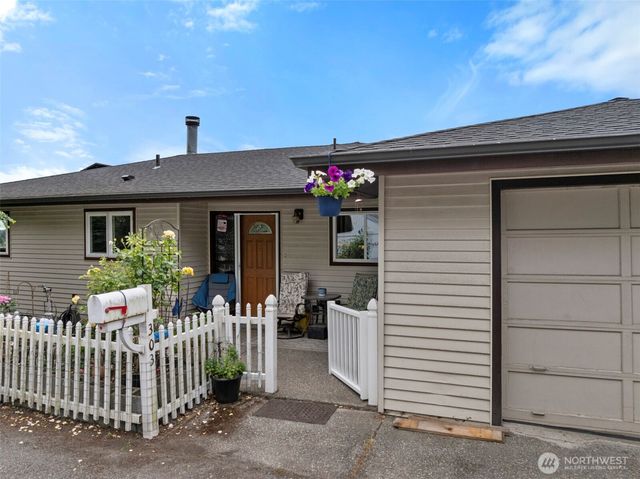 303 S 5th Street, Mount Vernon, WA 98274