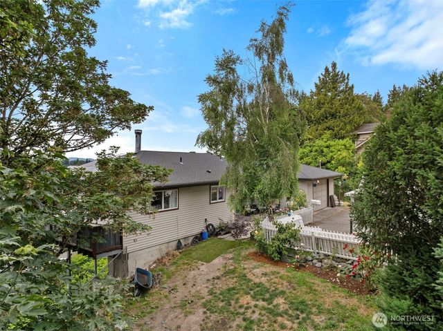 303 S 5th Street, Mount Vernon, WA 98274