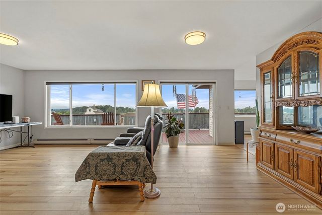 303 S 5th Street, Mount Vernon, WA 98274