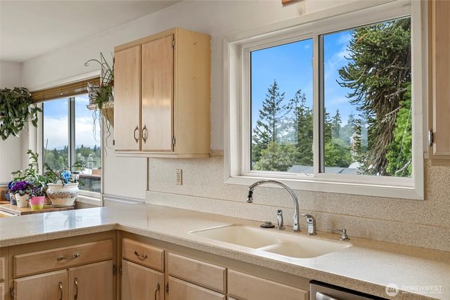 303 S 5th Street, Mount Vernon, WA 98274