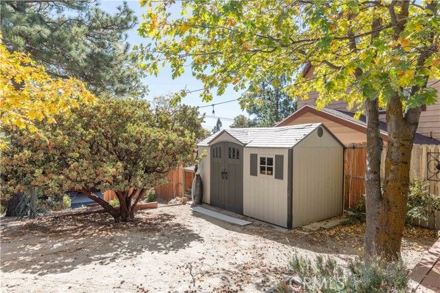 27482 Matterhorn, Lake Arrowhead, CA 92352