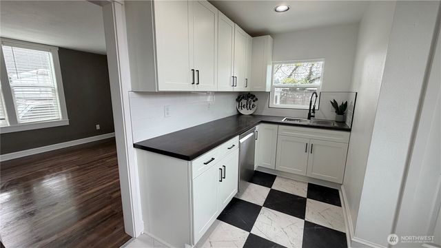 6512 Pacific Avenue, Tacoma, WA 98408