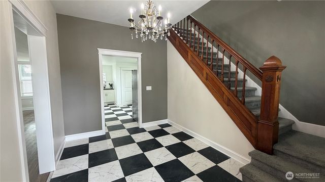 6512 Pacific Avenue, Tacoma, WA 98408