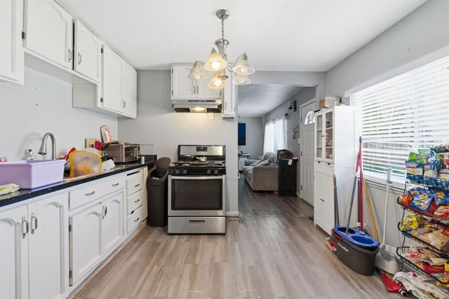 1446 Rhode Island Ave, Stockton, CA 95205