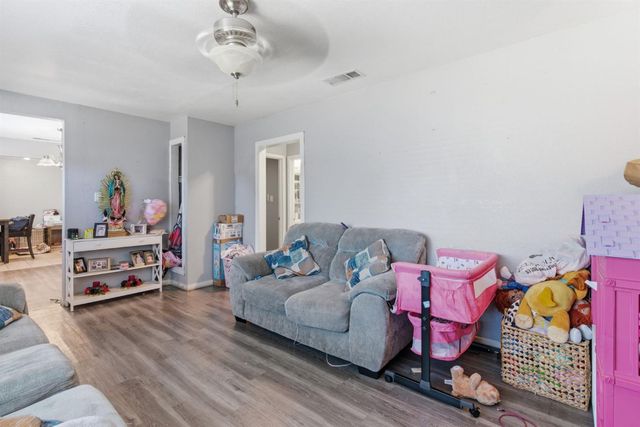 1446 Rhode Island Ave, Stockton, CA 95205