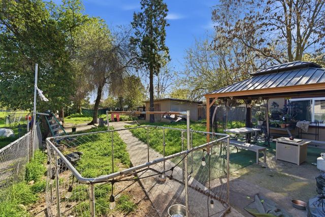 1446 Rhode Island Ave, Stockton, CA 95205