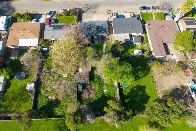 1446 Rhode Island Ave, Stockton, CA 95205