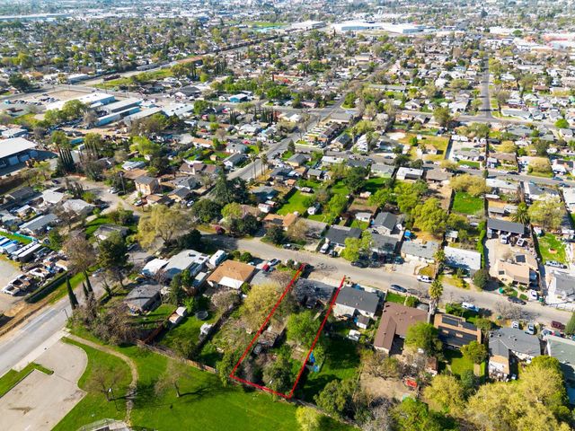 1446 Rhode Island Ave, Stockton, CA 95205