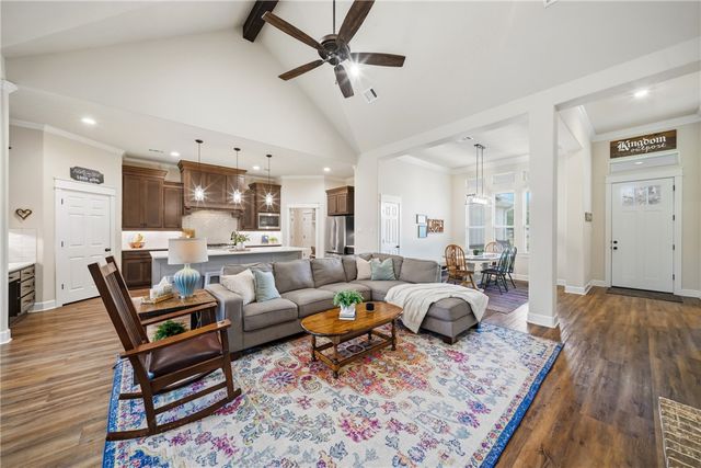 4820 Knight Drive, Bryan, TX 77802