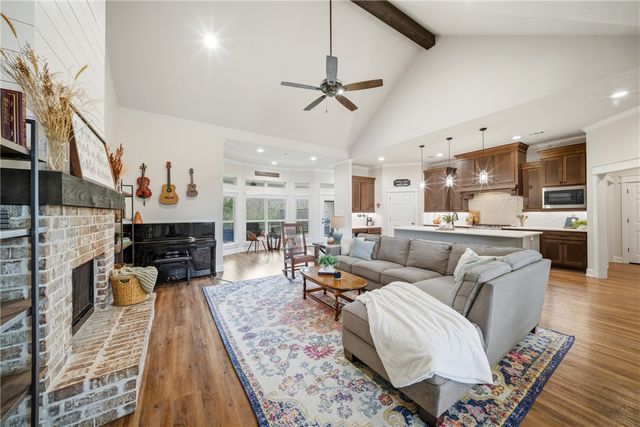 4820 Knight Drive, Bryan, TX 77802