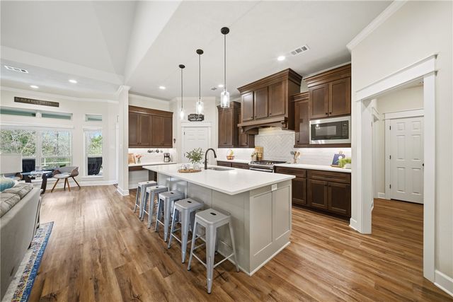 4820 Knight Drive, Bryan, TX 77802