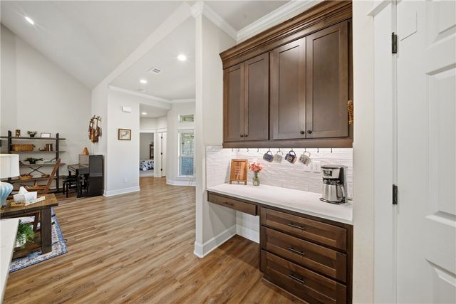 4820 Knight Drive, Bryan, TX 77802