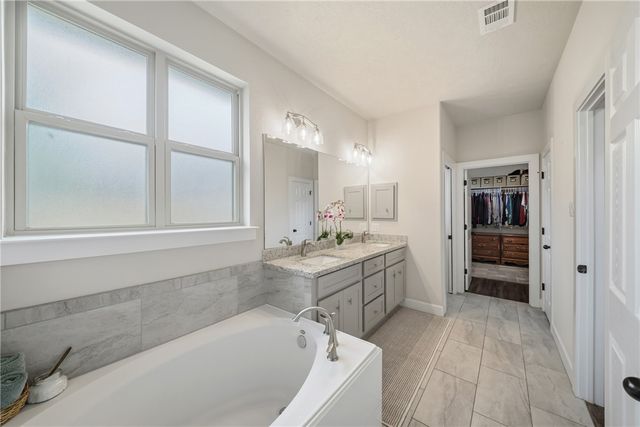 4820 Knight Drive, Bryan, TX 77802