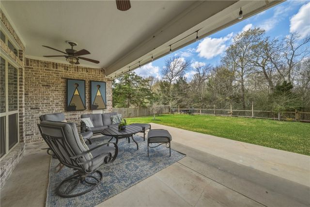 4820 Knight Drive, Bryan, TX 77802