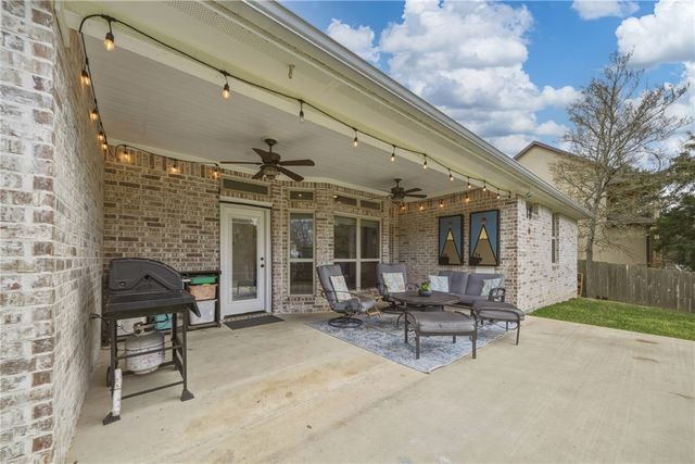 4820 Knight Drive, Bryan, TX 77802