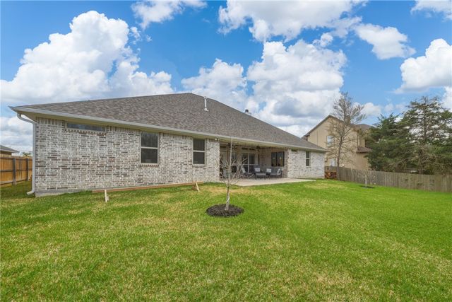 4820 Knight Drive, Bryan, TX 77802