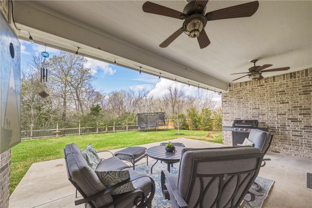 4820 Knight Drive, Bryan, TX 77802