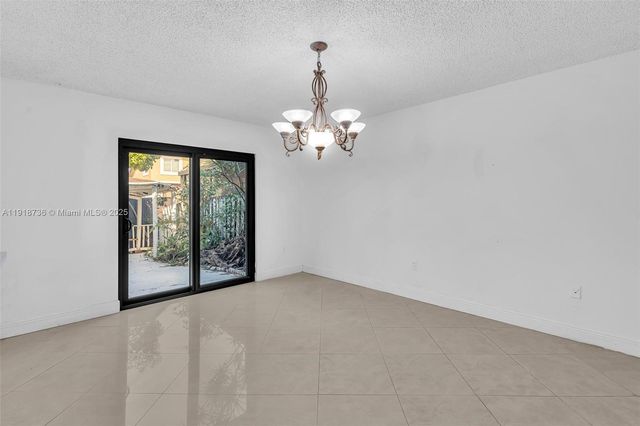 8249 NW 200th Ter, Hialeah, FL 33015