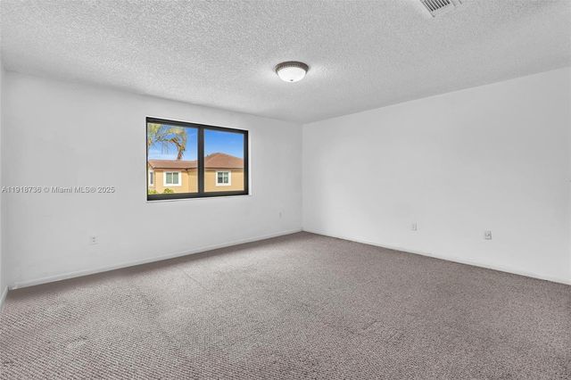 8249 NW 200th Ter, Hialeah, FL 33015