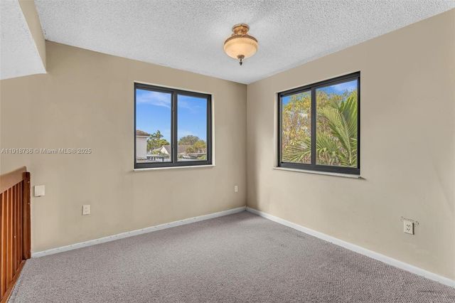 8249 NW 200th Ter, Hialeah, FL 33015