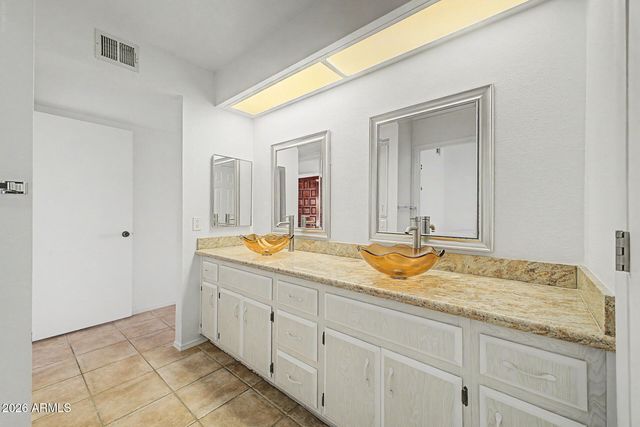 26413 S SHERBROOK Drive, Sun Lakes, AZ 85248