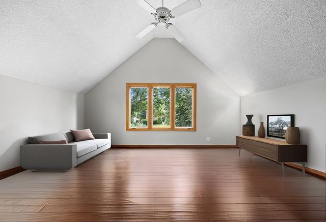 2734 Alyssa Drive, Naperville, IL 60565