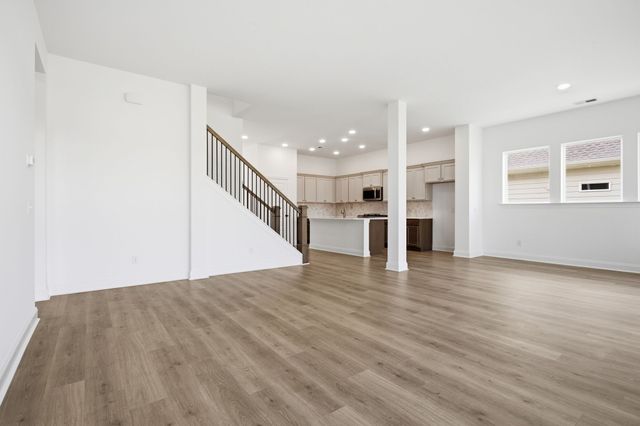 835 Drivers Cir, Columbia, TN 38401